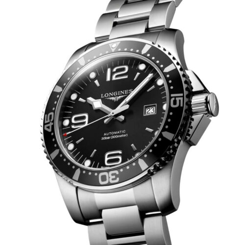 watch-man-longines-hydroconquest-collection-40mm-automatic-detail-l38414566