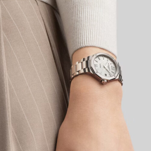watch-woman-baume-mercier-riviera-33mm-steel-quartz-silver-dial-m0a10729-04
