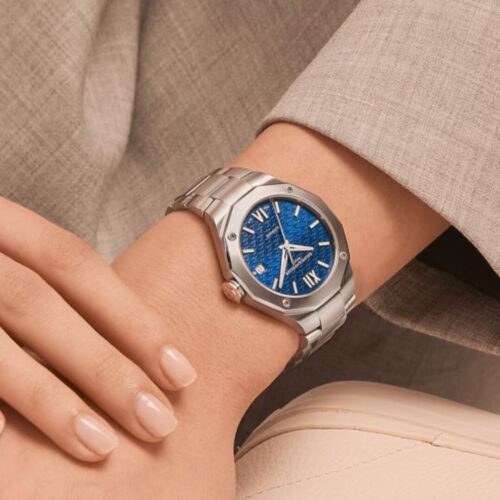 watch-woman-baume-mercier-riviera-steel-automatic-m0a10679-03